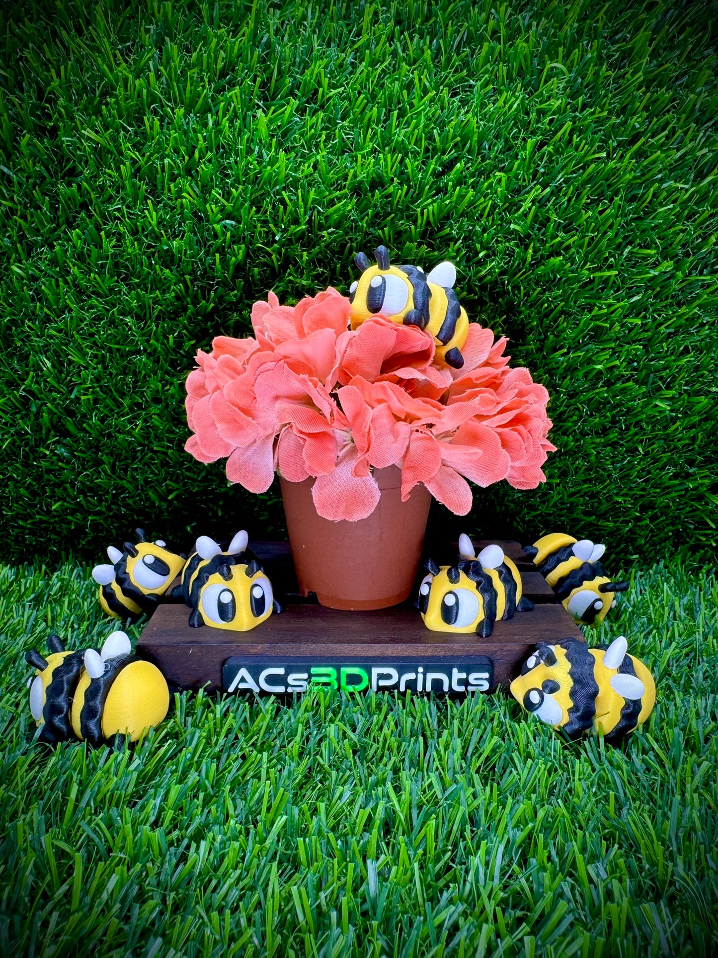 Flexi Bumblebee 3D Printed Articulated Fidget Toy, Poseable Bee Desk Pet
