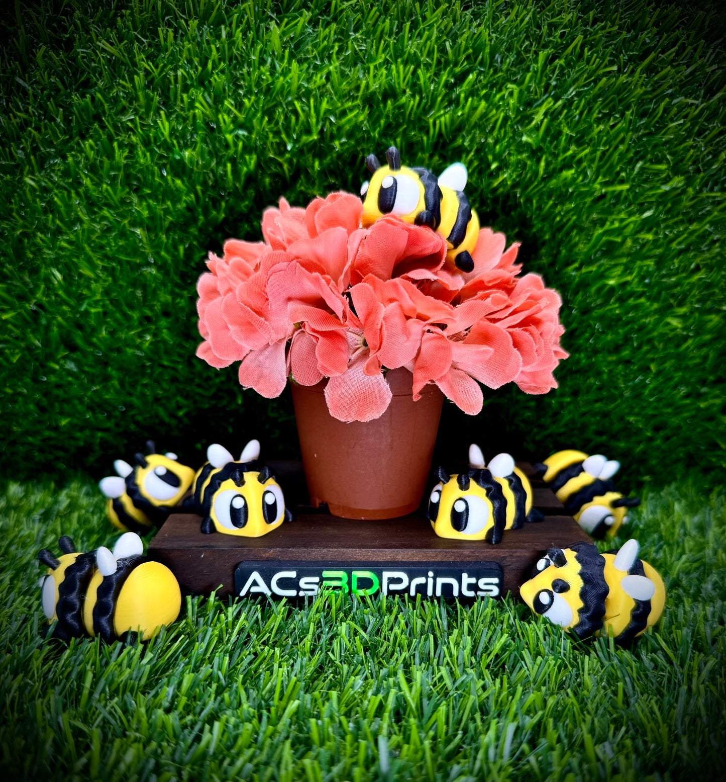 Flexi Bumblebee 3D Printed Articulated Fidget Toy, Poseable Bee Desk Pet